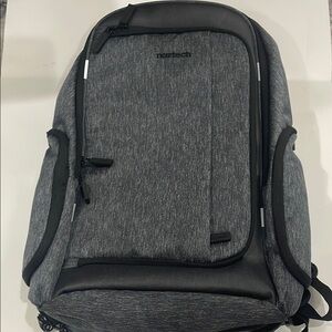 Naztech Smartpack Multi-Utility Travel Backpack.